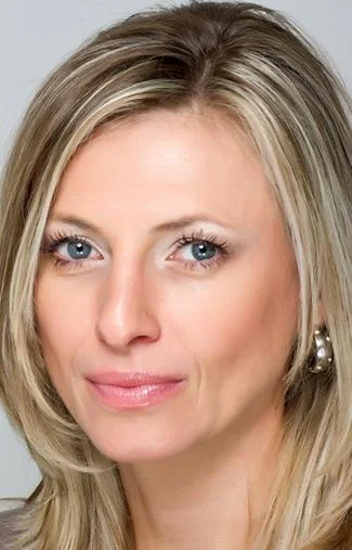 Лили Лазарова