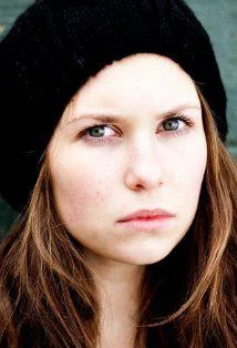 Оливия Теннет